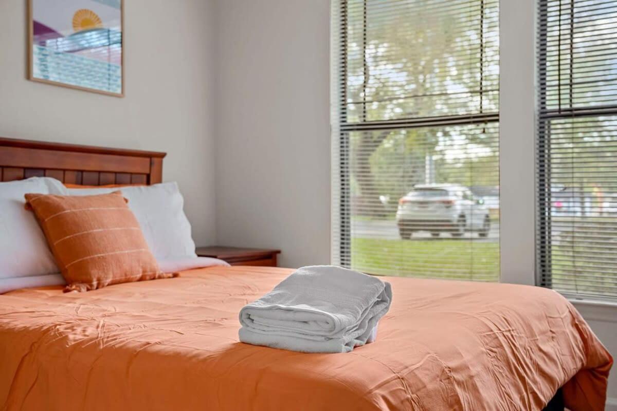 Budget Friendly Sleeps 8 Discounts Available Тампа Экстерьер фото