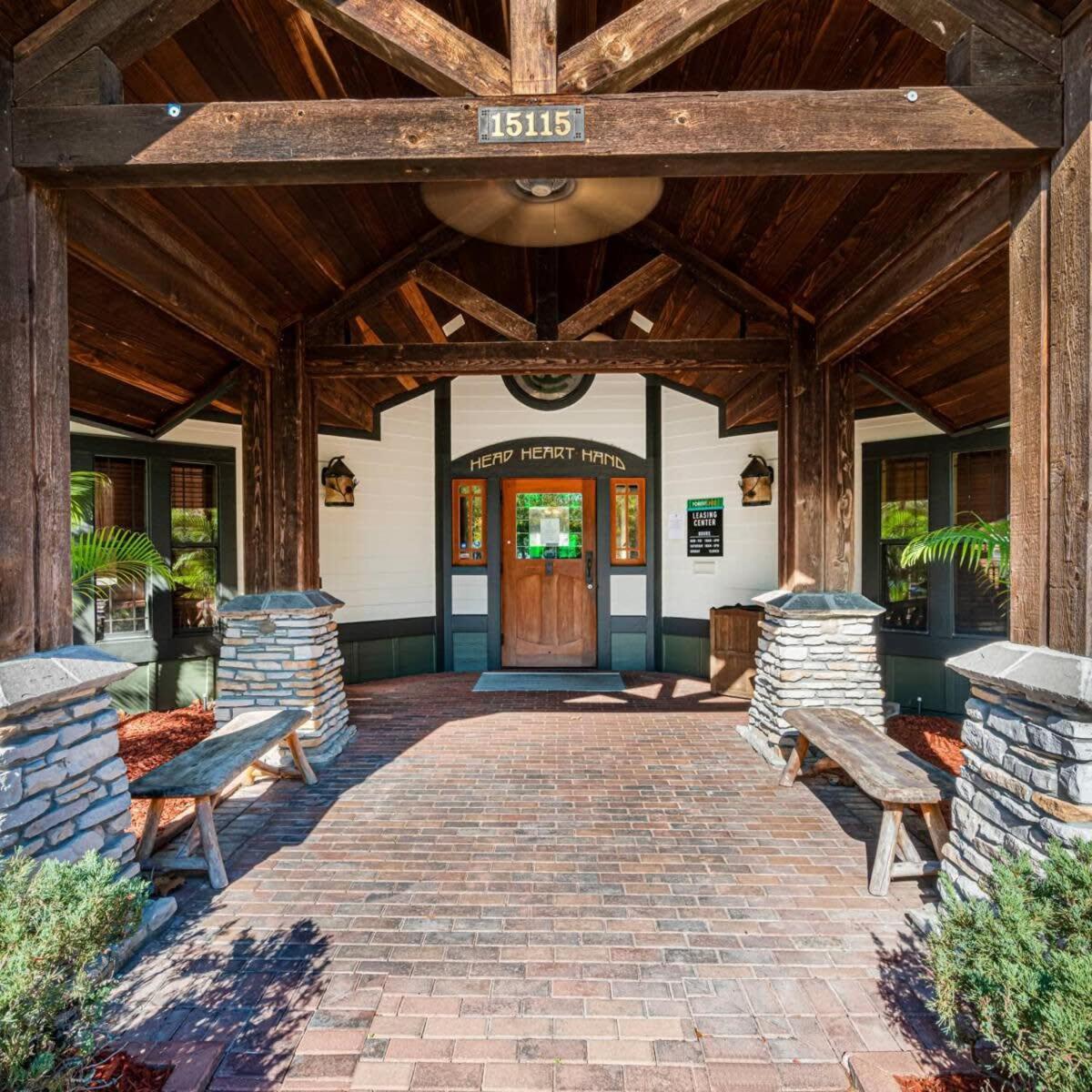 Budget Friendly Sleeps 8 Discounts Available Тампа Экстерьер фото