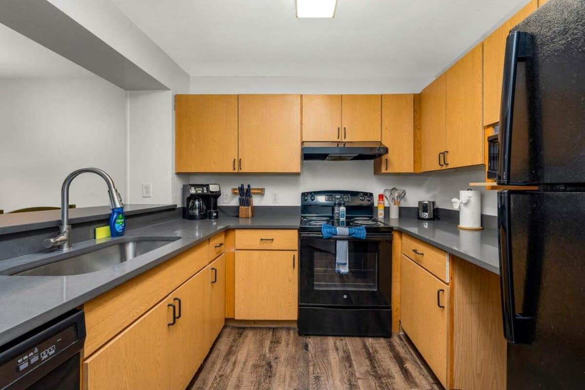 Budget Friendly Sleeps 8 Discounts Available Тампа Экстерьер фото